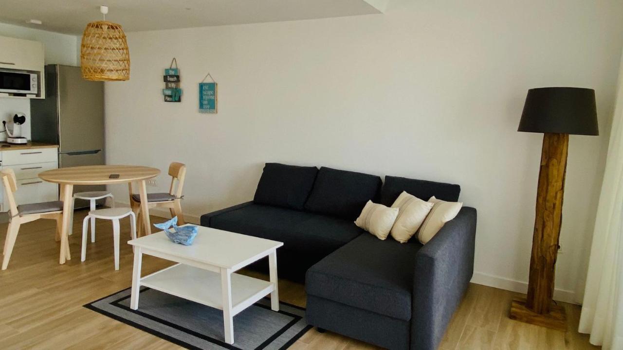 Apartment Ftv Holidays Homes - With